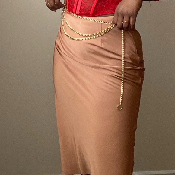 Brown Crep Skirt - Picture 1 of 1